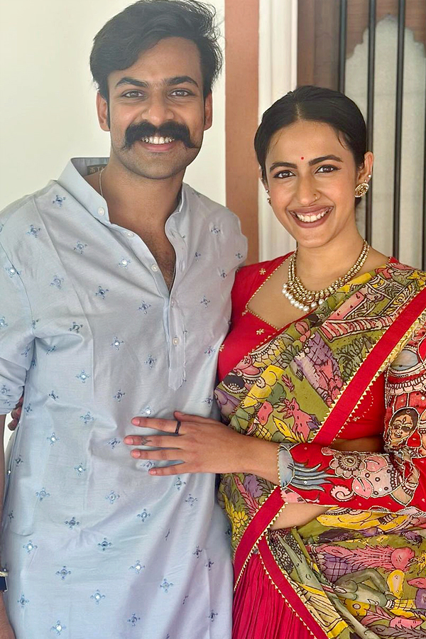 Niharika_20Konidela_20Sankranthi_20Celebration_20latest_20Photos_5.jpg 6