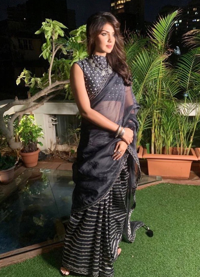 Rhea-Chakraborty-12.jpg 13