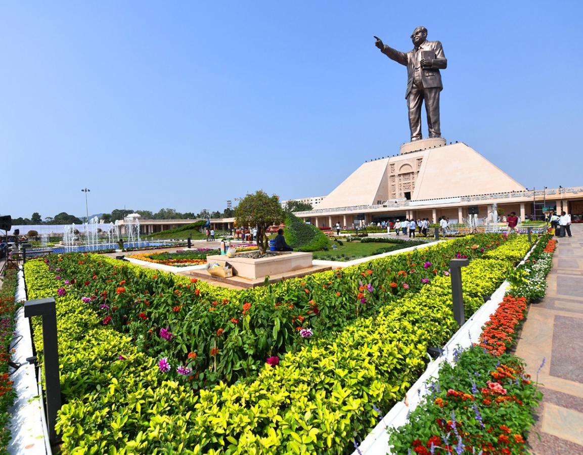 Vijayawada_20BR_20Ambedkar_20Statue_20Special_20Photos-14.jpg 14