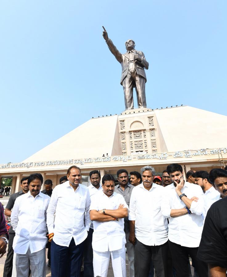 Vijayawada_20BR_20Ambedkar_20Statue_20Special_20Photos-16.jpg 16