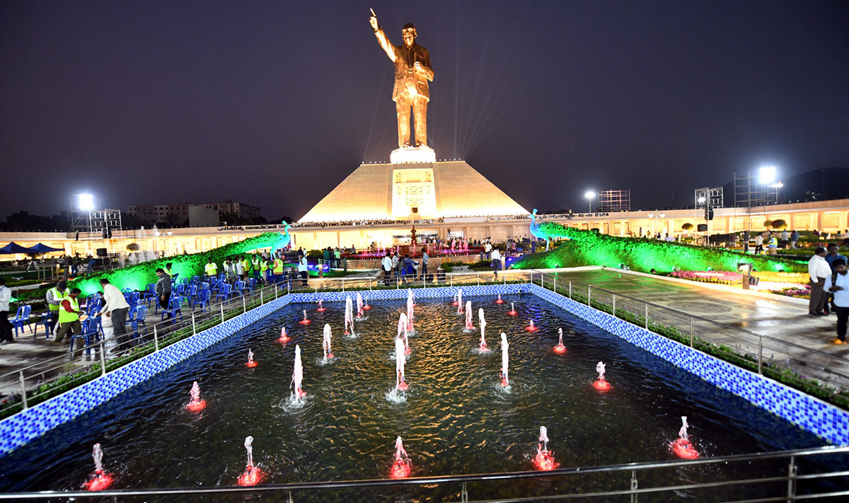 Vijayawada_20BR_20Ambedkar_20Statue_20Special_20Photos-25.jpg 25
