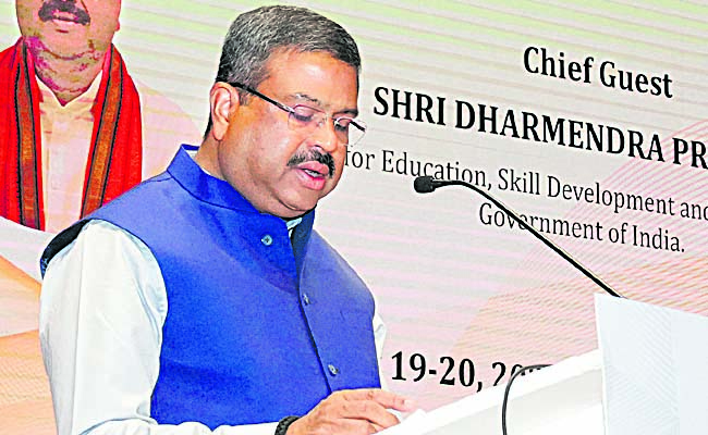 Dharmendra_20Pradhan.jpg
