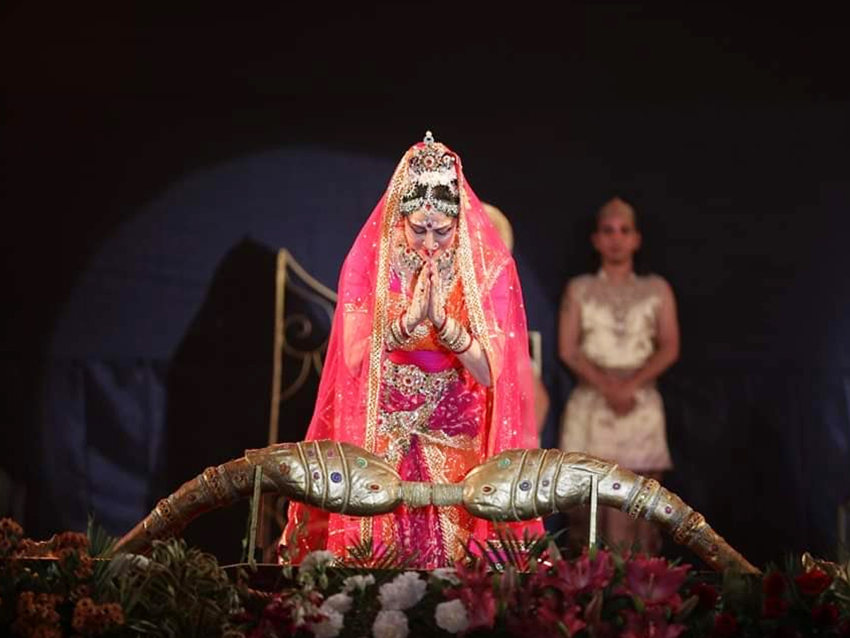 Hema-Malini-Ayodya-Performance-7.jpg 2