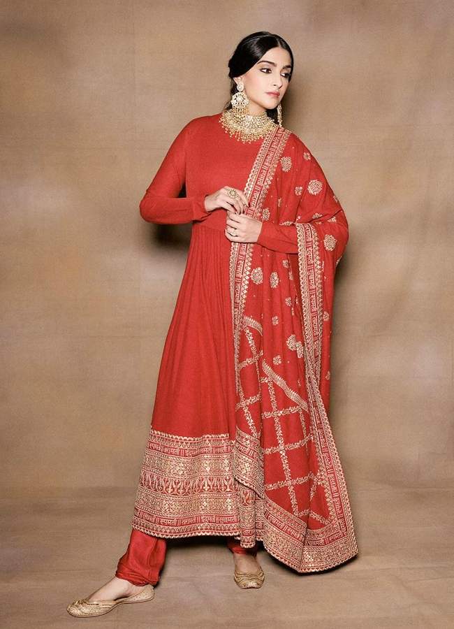 Sonam-Kapoor-16.jpg 18