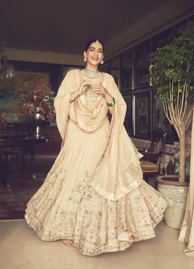 Sonam-Kapoor-6.jpg 9