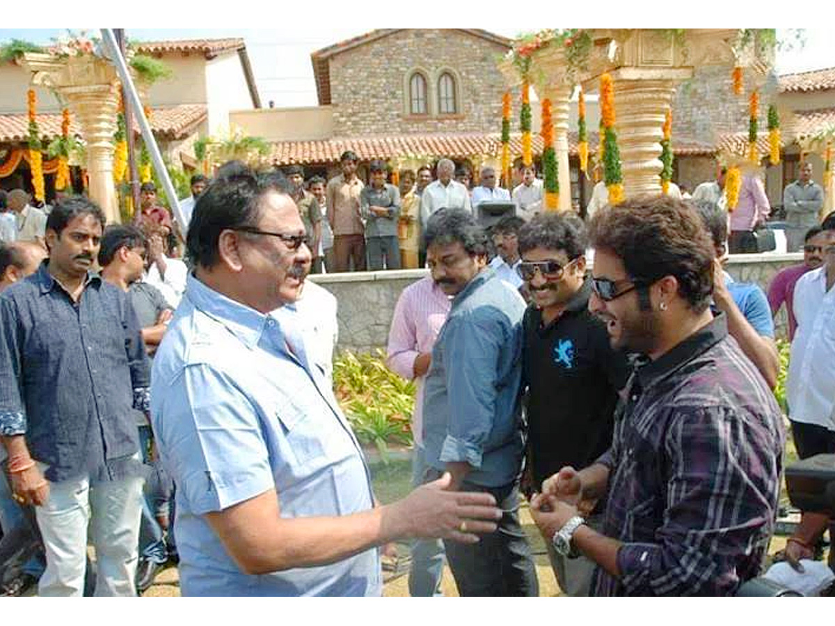 actor_20krishnam_20raju_20rare_20photos-18.jpg 17