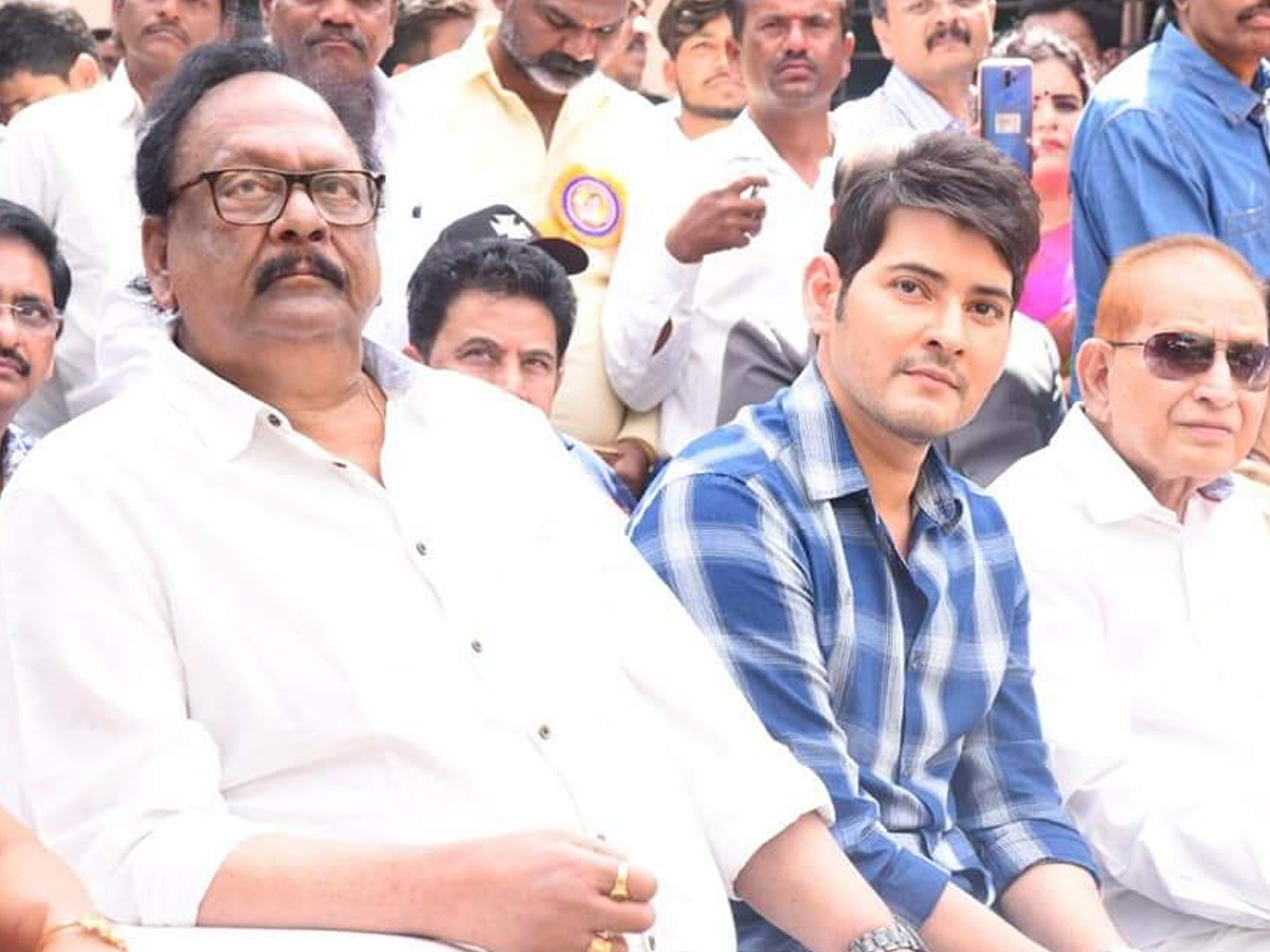 actor_20krishnam_20raju_20rare_20photos-24.jpg 23