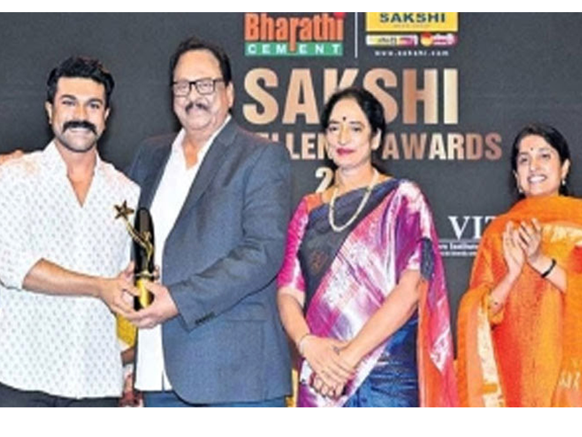actor_20krishnam_20raju_20rare_20photos-27.jpg 26