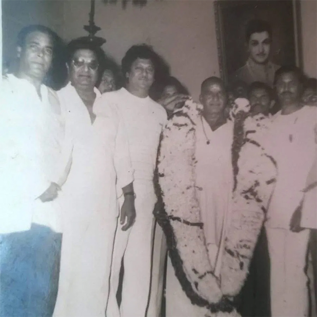 actor_20krishnam_20raju_20rare_20photos-32.jpg 31