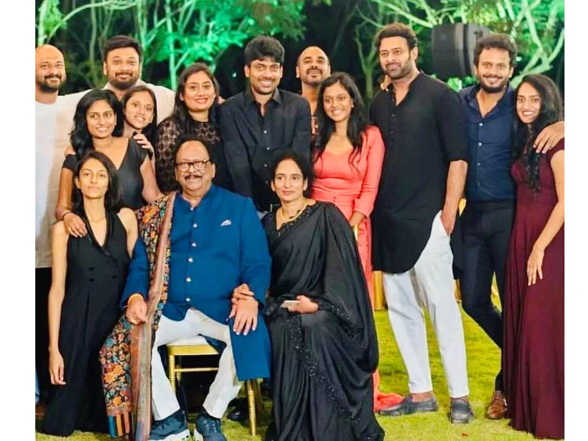actor_20krishnam_20raju_20rare_20photos-6.jpg 6