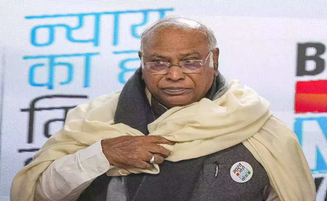kharge.jpg