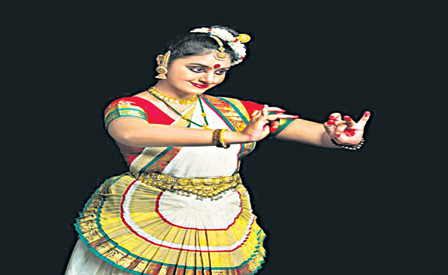Methil-Devika-Main-Pic.jpg