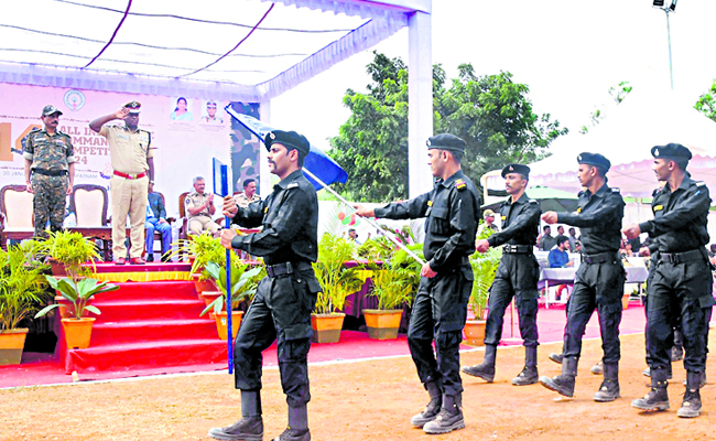 Police_20commando.jpg