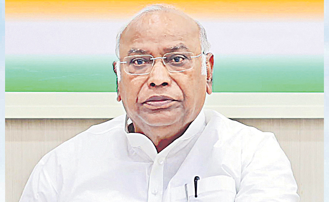 KHARGE_202.jpg