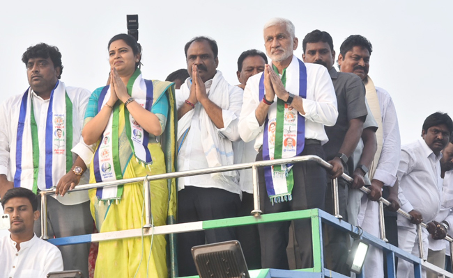 Chilakaliripet-Assembly-Constituency-Bus-Yathra.jpg