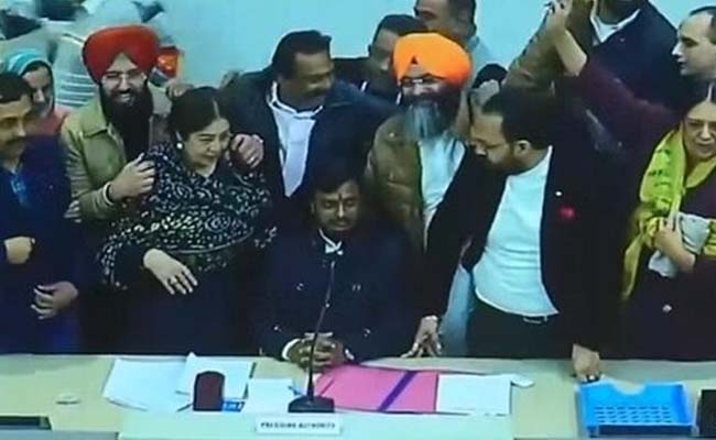 chandigarh_20mayor.jpg