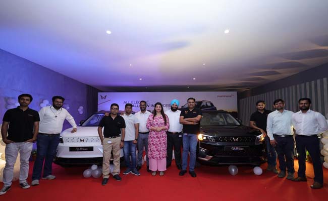 Mahindra-XUV400_20pro.jpg