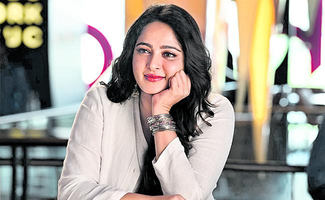 anushka.jpg