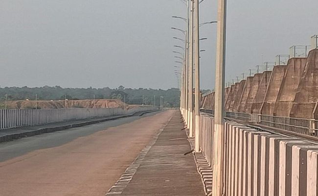 medigadda-barrage2.jpg