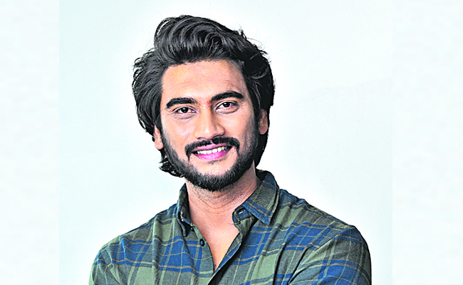 Game_20On_20Movie_20Hero_20Geethanand_20Interview_20_283_29.jpg