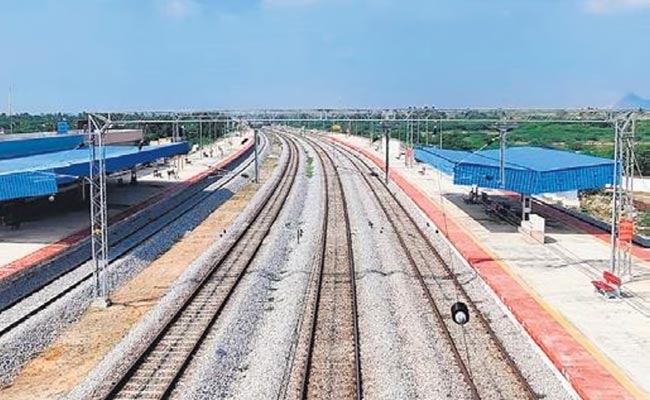 Third-Railway-Line-Between-.jpg
