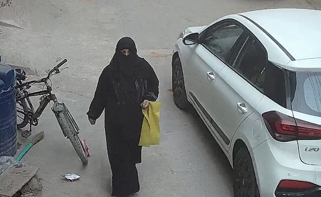 burkha.jpg