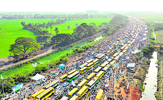 eluru.jpg