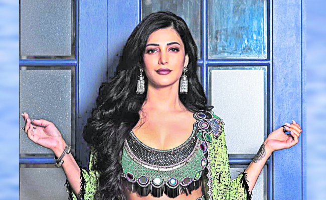 ShrutiHassan_20_281_29.jpg