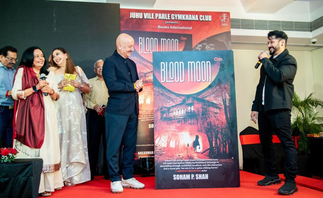 blood-moon-novel-.jpg