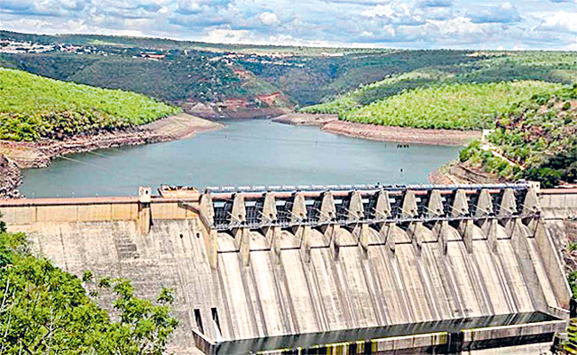DAM9.jpg