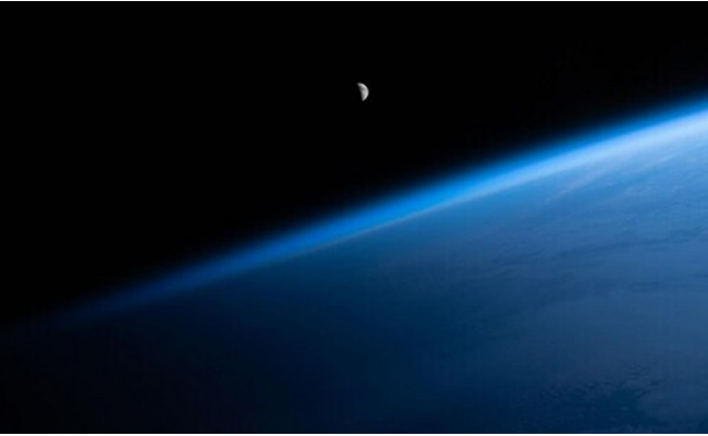 crescent_20moon.jpg