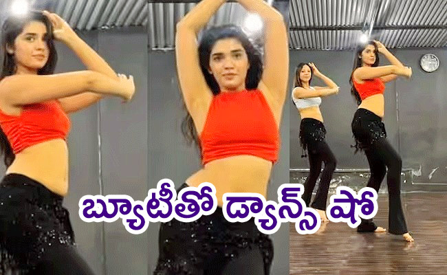 Krithi-Shetty-Belly-Dance.jpg