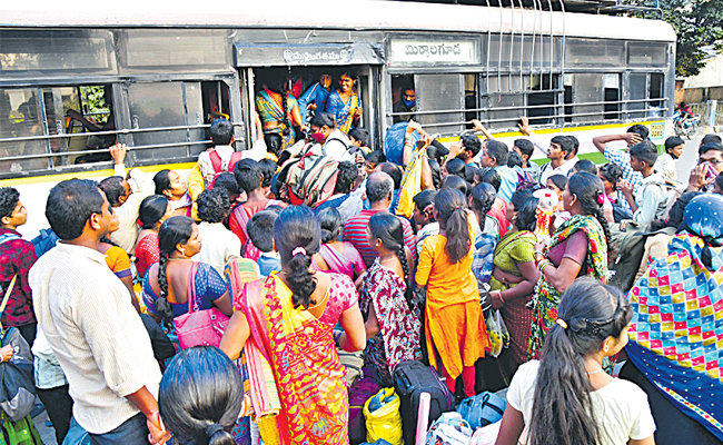 CROWD_20PASSENGERS_2014.jpg