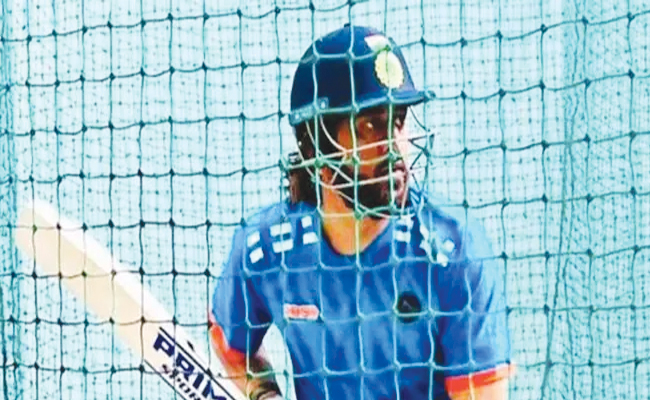 dhoni.jpg