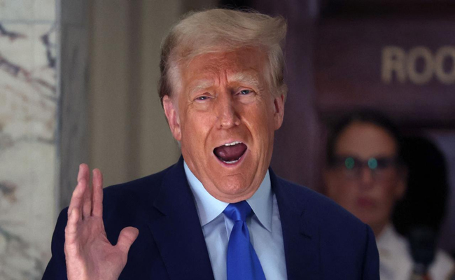 trump-tri.jpg