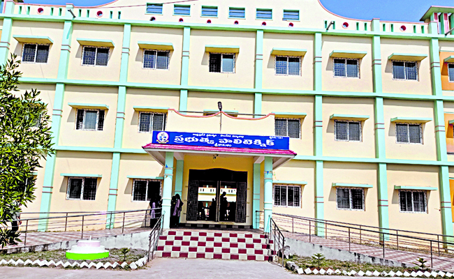 Polytechnic_20College.jpg
