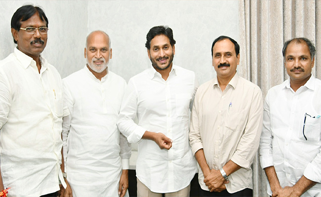 jagan2.jpg