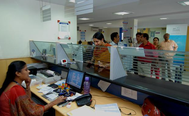 Bank-Employees.jpg