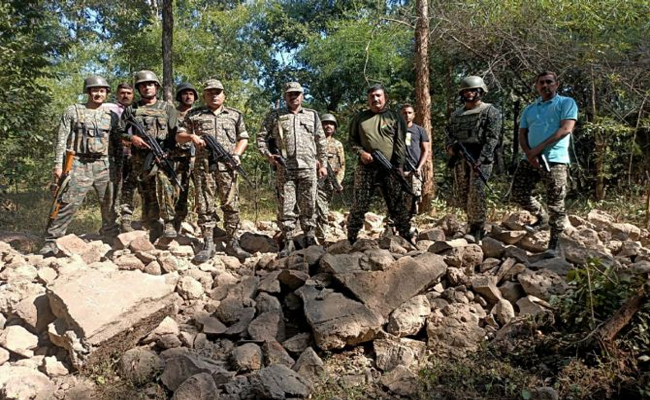 MAOISTS.jpg