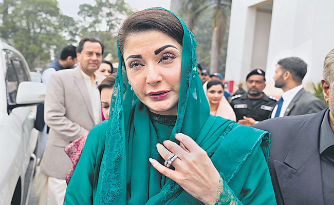 260220240650-PAKISTAN-ELECT.jpg