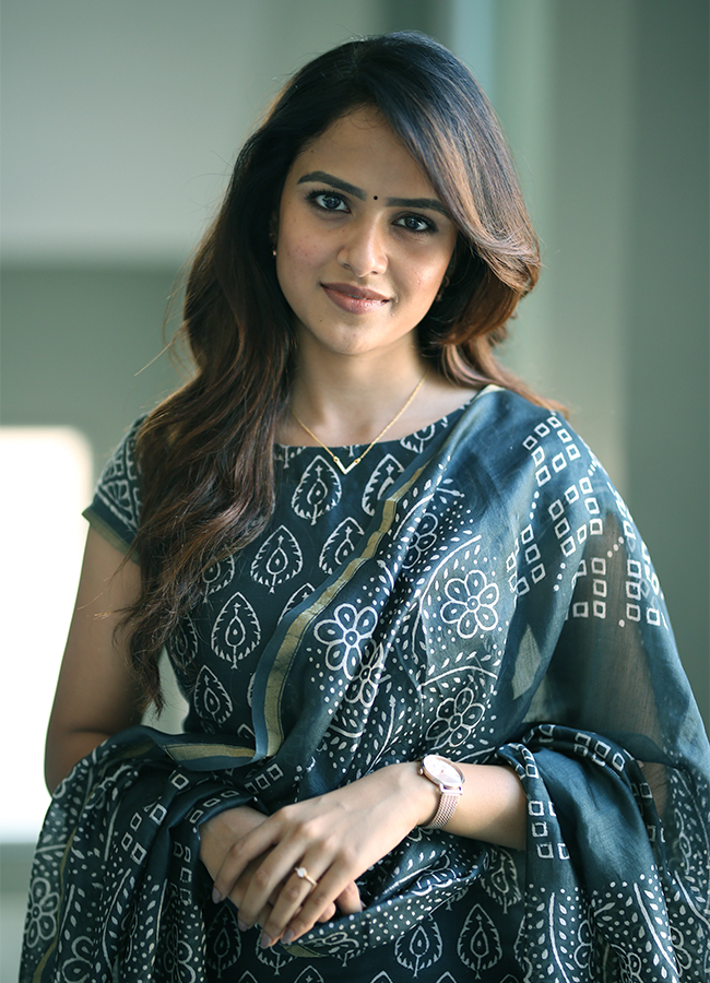 Actress_20vaishnavi_20Chaitanya_20latest_20HD_20pictures-10.jpg 10