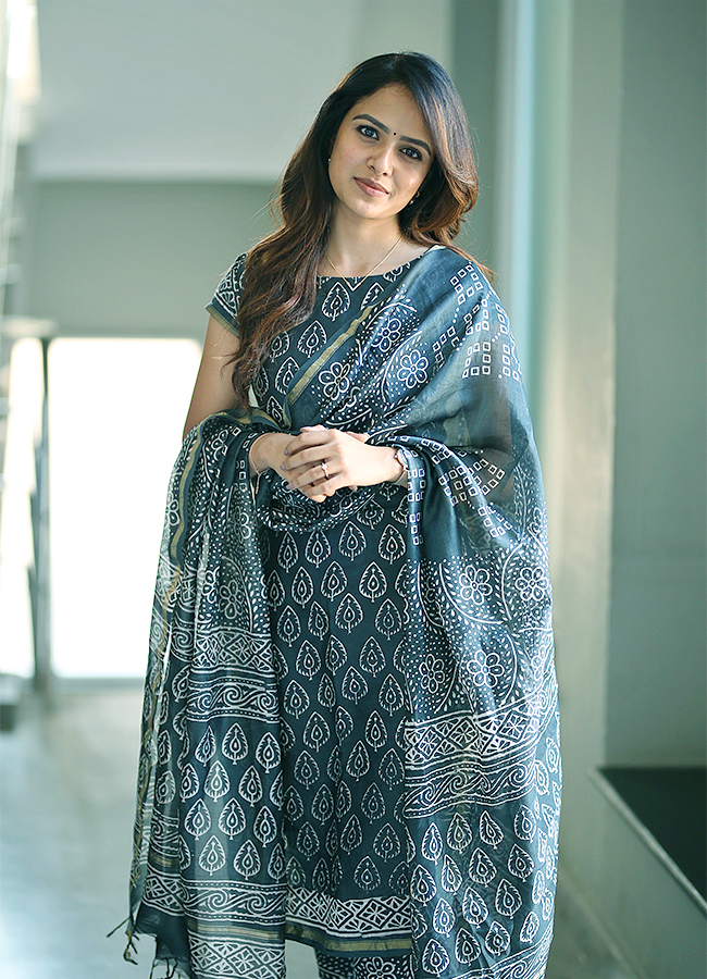 Actress_20vaishnavi_20Chaitanya_20latest_20HD_20pictures-3.jpg 3