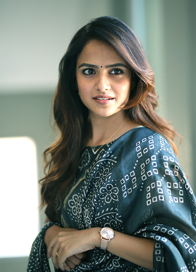 Actress_20vaishnavi_20Chaitanya_20latest_20HD_20pictures-5.jpg 5