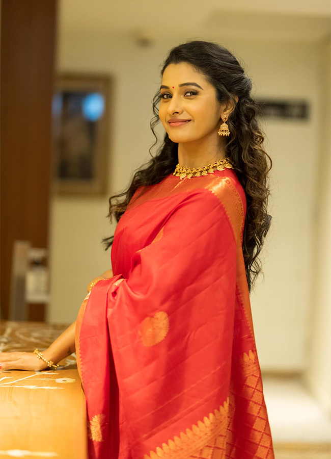 Actress_20Priya_20Bhavani_20Shankar_20Lates_20pics-25.jpg 24