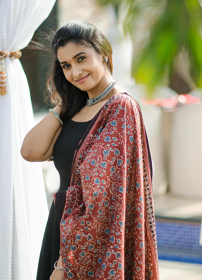 Actress_20Priya_20Bhavani_20Shankar_20Lates_20pics-3.jpg 3