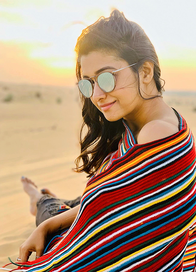 Actress_20Priya_20Bhavani_20Shankar_20Lates_20pics-6.jpg 6