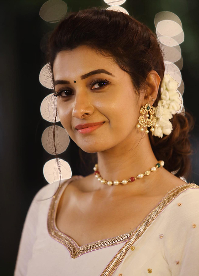 Actress_20Priya_20Bhavani_20Shankar_20Lates_20pics-9.jpg 9