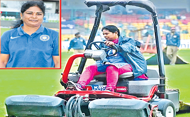 Jacintha-Kalyan-2.jpg