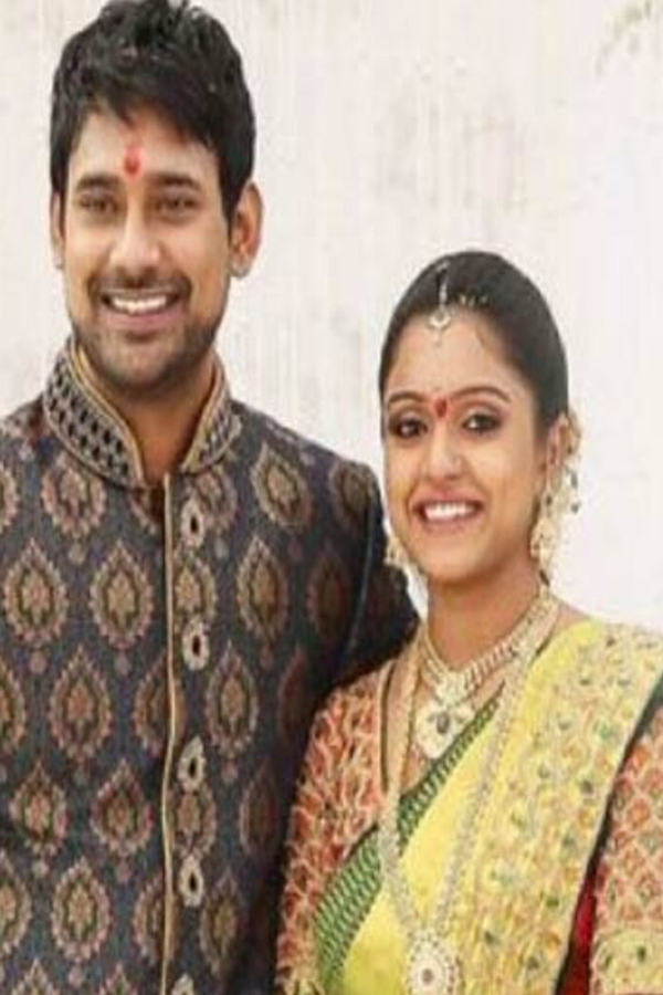 vithikasheru-varun1.jpg 11