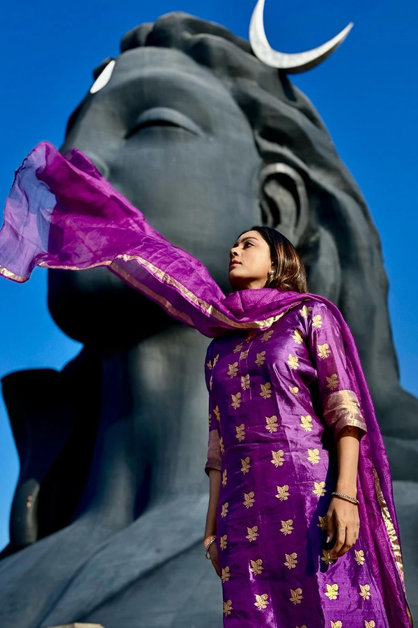 vithikasheru_temple2.jpg 7